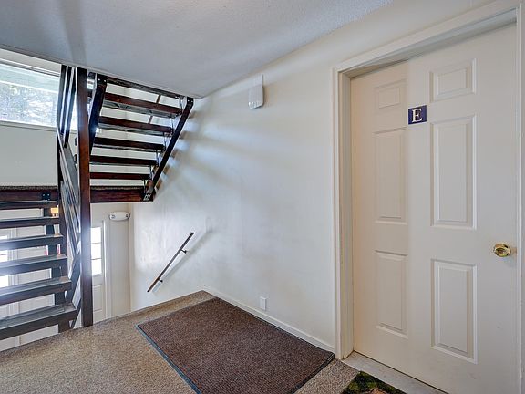 3rd image of 16E Seasons At Attitash Road #E