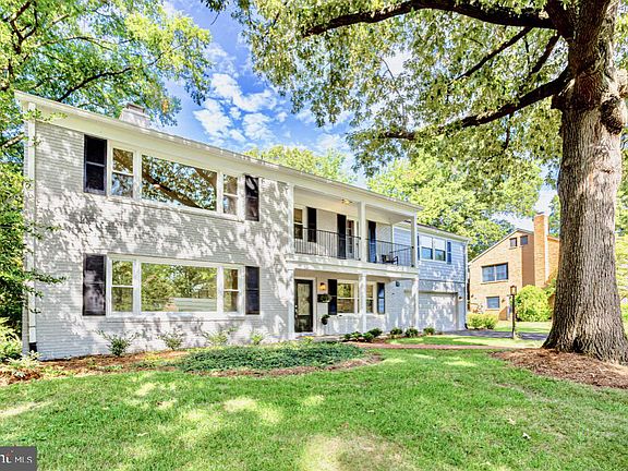 3rd image of 7406 Admiral Dr