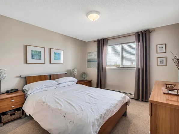 2430 Guardian Rd NW #409, Edmonton, AB T5T 6X9