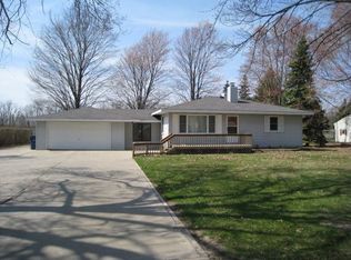 12174 Sprinkle Rd, Vicksburg, MI 49097