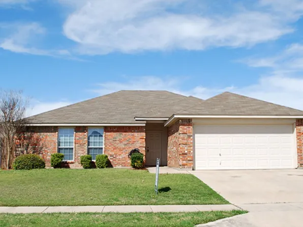 5225 Malibu St, Fort Worth, TX 76244