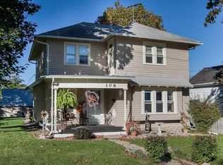 108 S Sales St, Anamosa, IA 52205