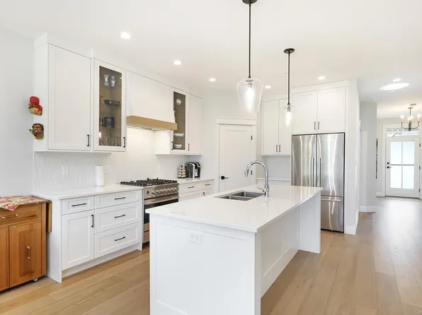 1444 Crown Isle Dr #124, Courtenay, BC V9N 0B8