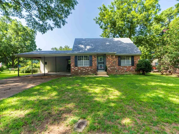 230 Lexington Dr, Forrest City, AR 72335