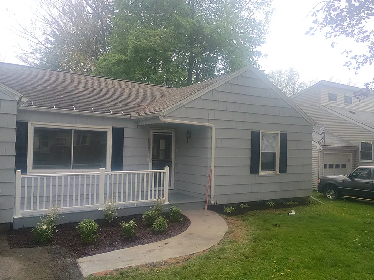 320 Hoffman Ave — Photo 1