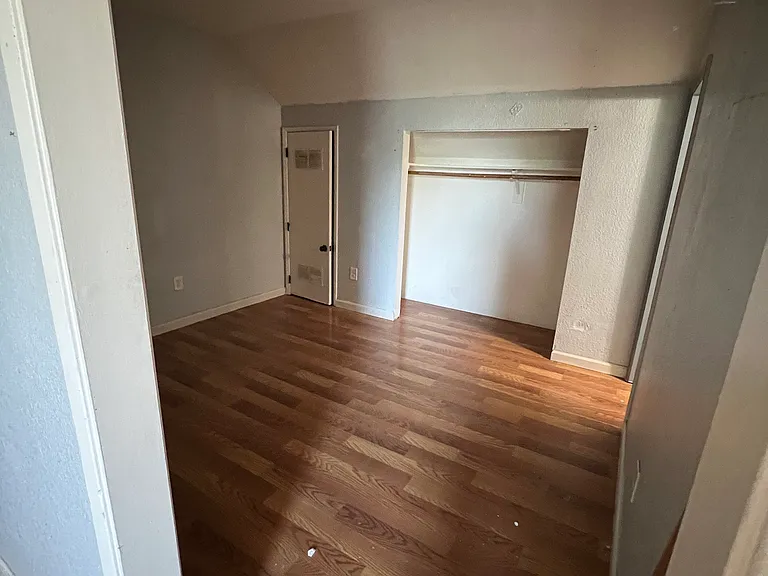 1657 Grand Ave — Photo 22