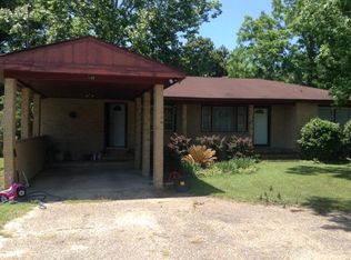 180 County Lake Denham Rd, Waynesboro, MS 39367