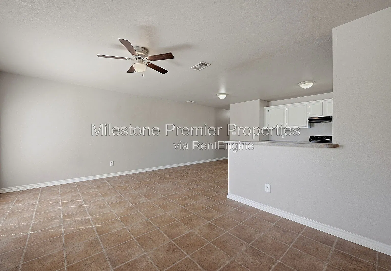 3 bed, 2.0 bath, 1233 sqft, $1,250 — Photo 4