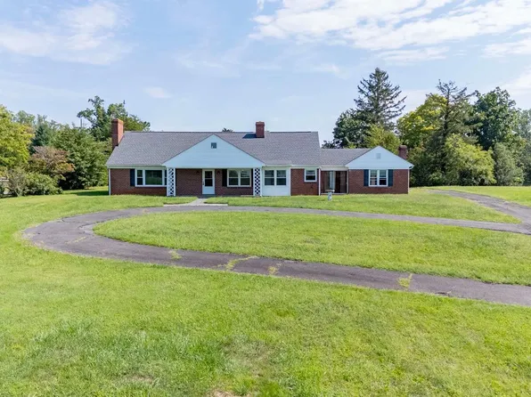 905 N Madison Rd, Orange, VA 22960
