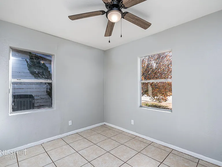 5226 Questa Dr — Photo 23