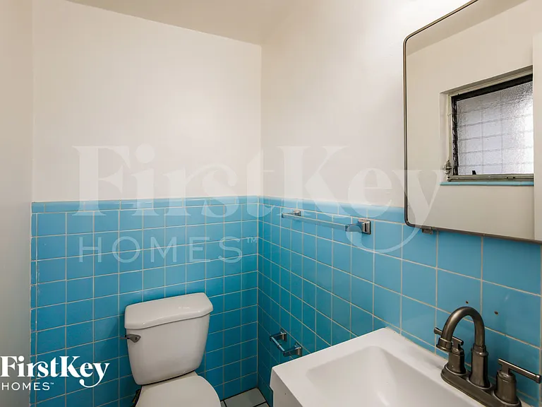 10020 SW 37th St — Photo 12