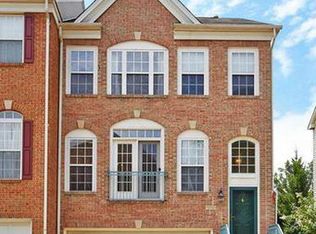 13591 Cedar Run Ln, Herndon, VA 20171