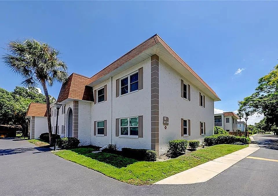 1st image of 205 S McMullen Booth Rd APT 204
