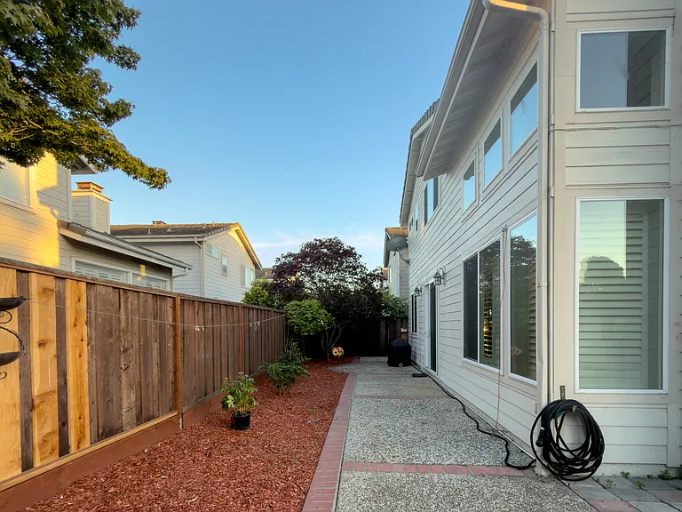 104 Windjammer Ct — Photo 22