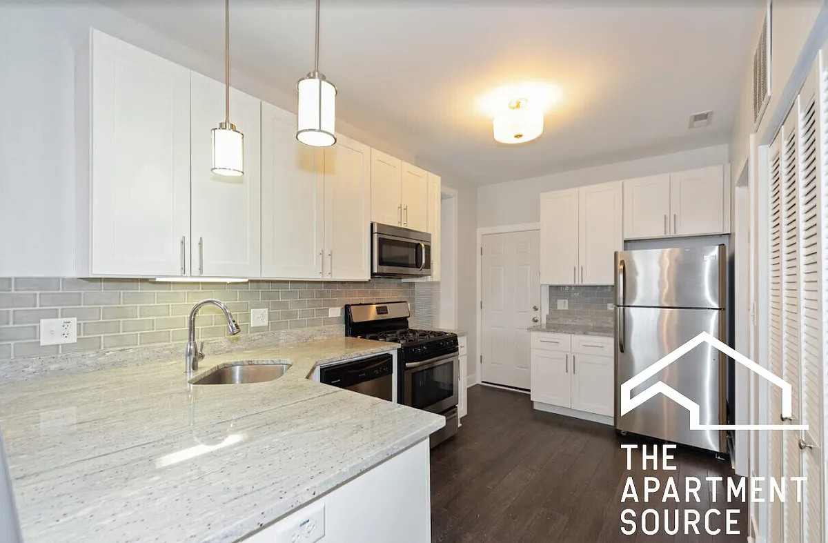 Building Photo - 1433 N Cleaver St #1R