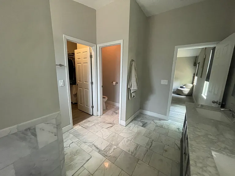 Walking closet