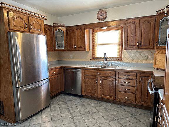 5th image of 1840 Nocturne Ave NE