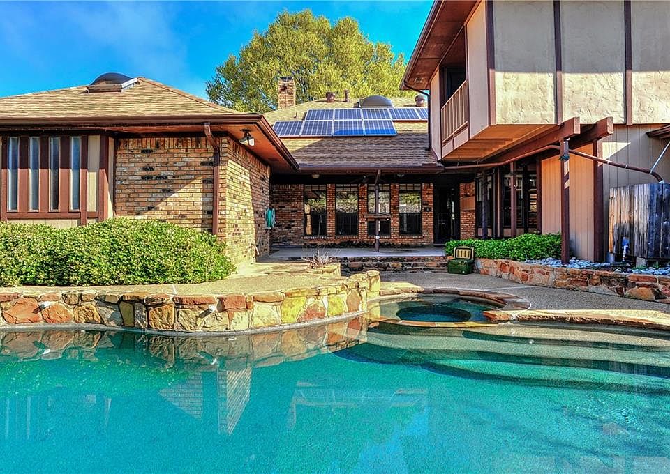 1st image of 3328 Therondunn Dr