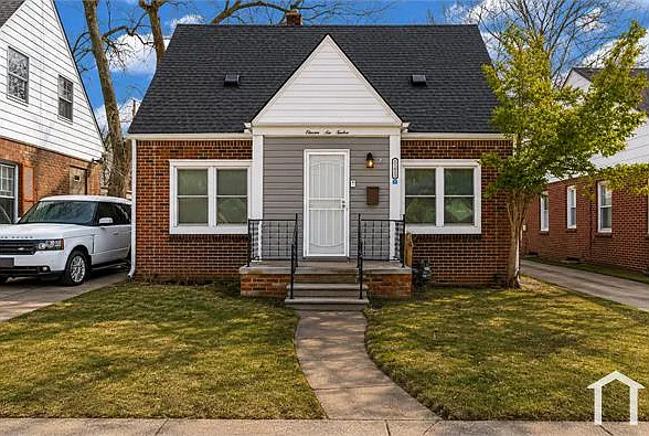 4 bed, 1095 sqft, $1,550 — Photo 2