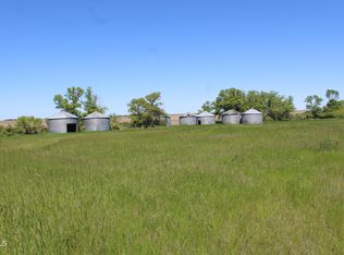 38th St NE, Maddock, ND 58348