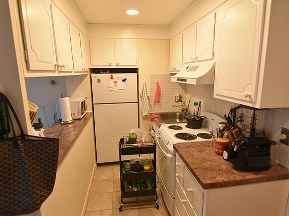 5th image of 81A Green St #12