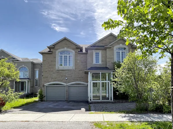 209 Redstone Rd, Richmond Hill, ON L4S 2E2