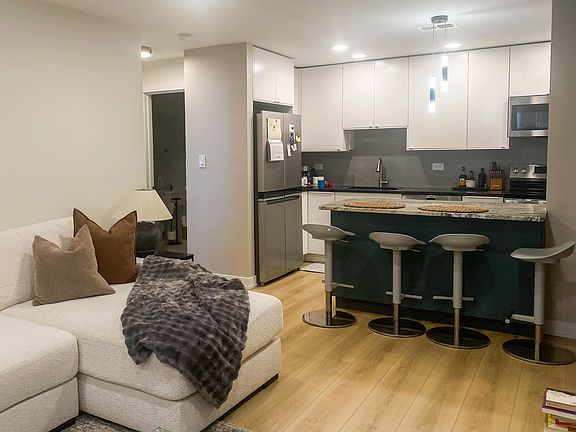 2nd image of 715 W Central Rd APT A8