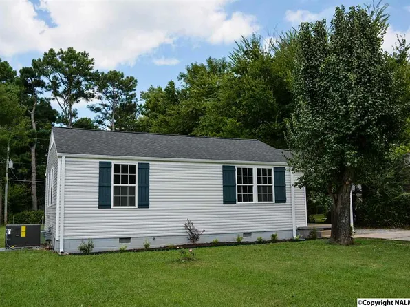 2219 Bide A Wee Dr NE, Huntsville, AL 35801