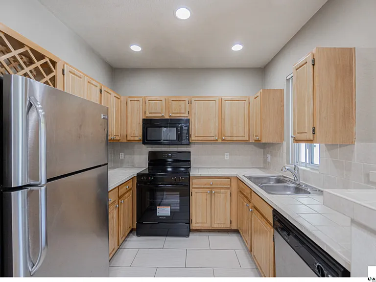 2929 W Yorkshire Dr #1110 — Photo 8
