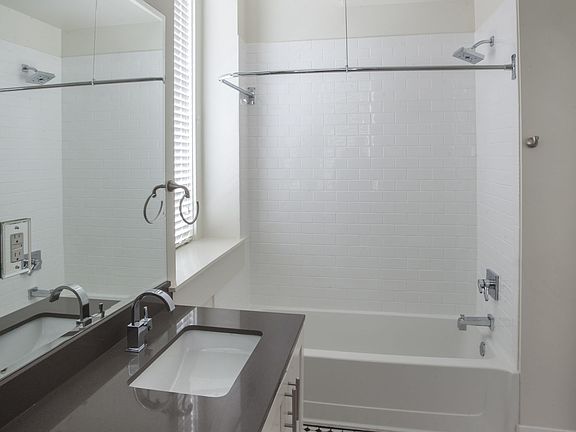 Carter Bldg ; Bathroom