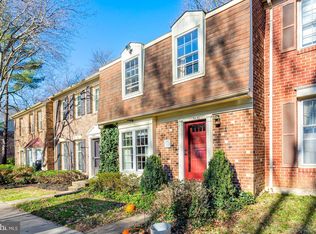 7430 Adams Park Ct, Annandale, VA 22003