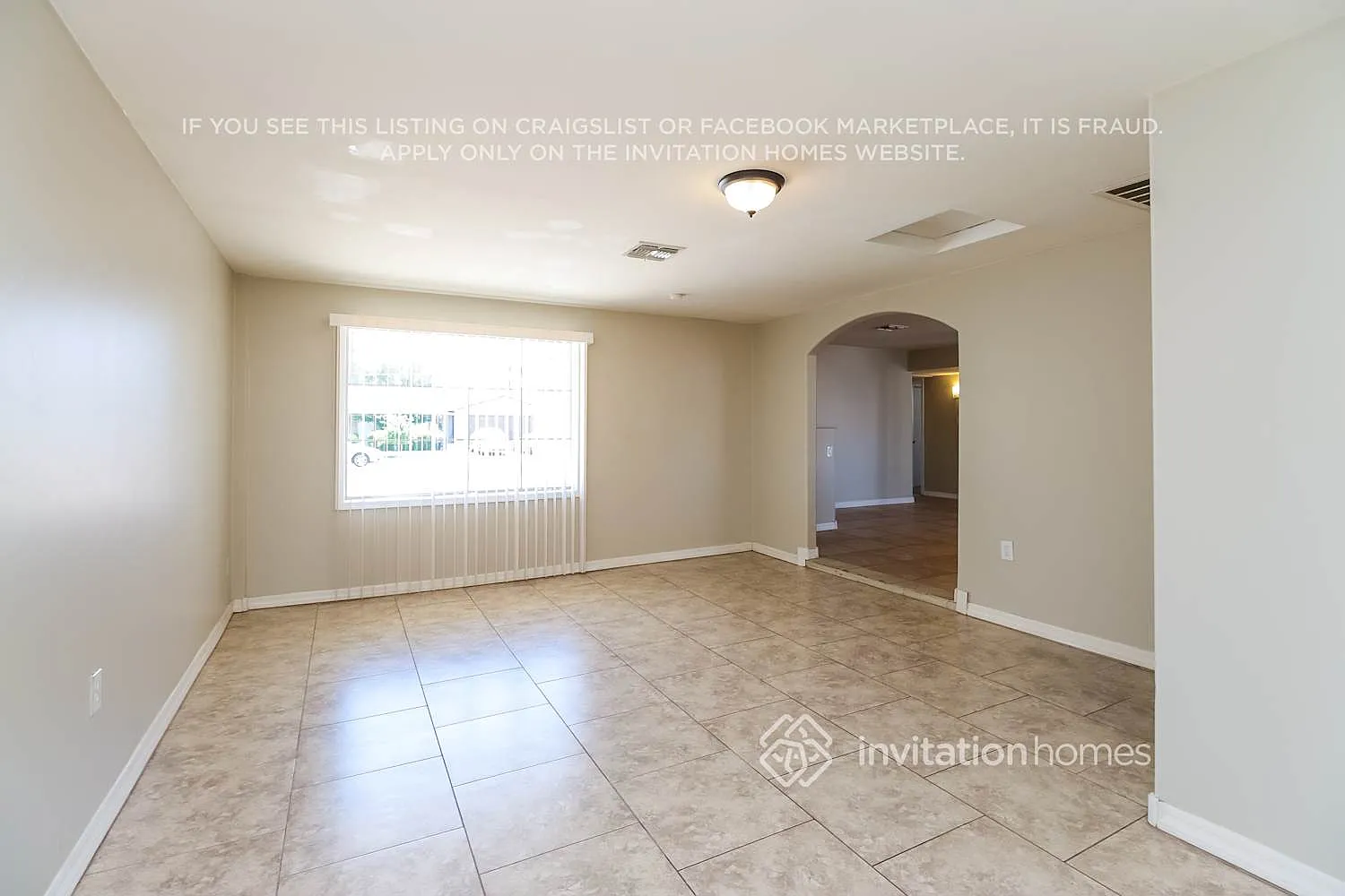 4824 W Catalina Dr Phoenix, AZ 85031 — Photo 3