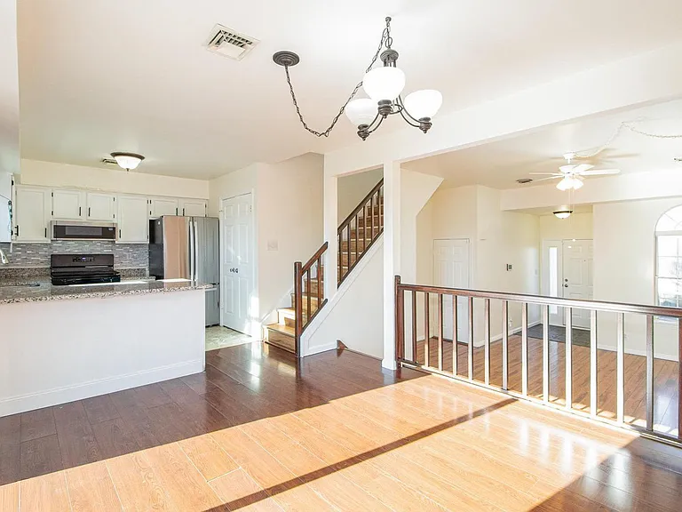 6280 Spring Knoll Dr — Photo 6
