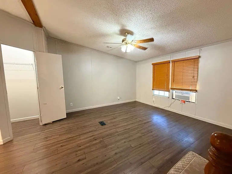 7415 Remington Rd — Photo 6
