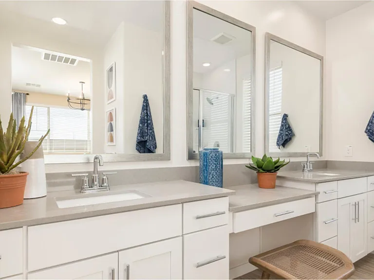 53 E Capricorn Way — Photo 4