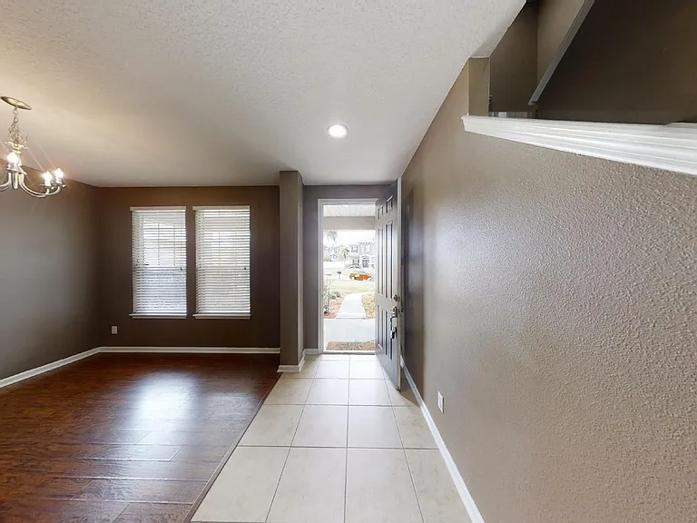 15695 Lexington Park Blvd — Photo 2