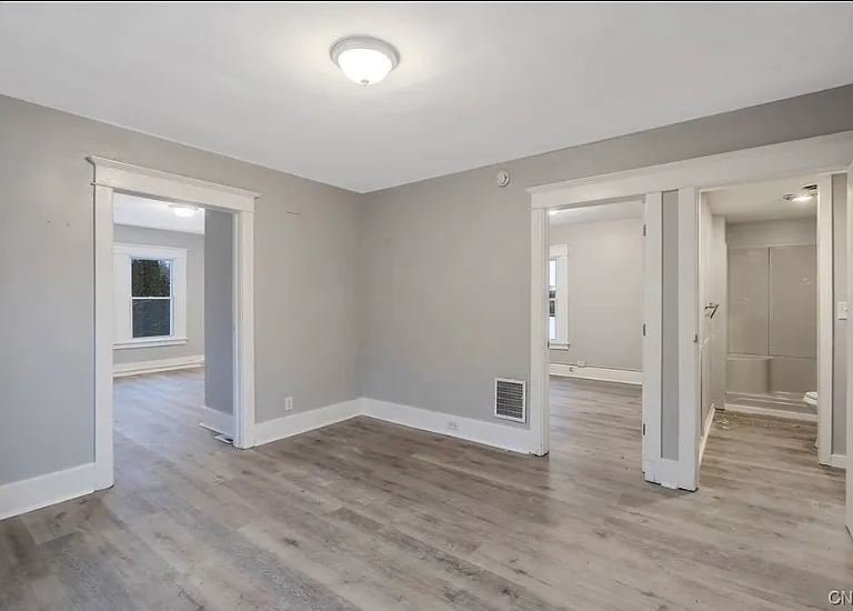 124 Loehr Ave #3 — Photo 5
