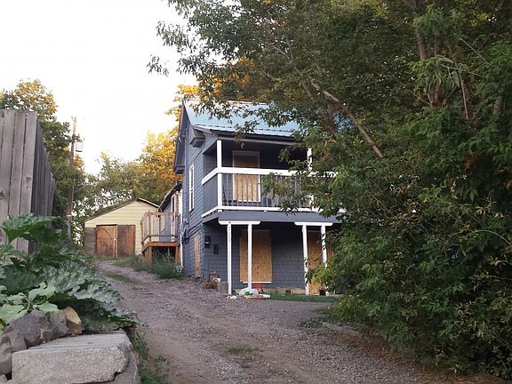 3rd image of 725 S Sheridan St Unit 1