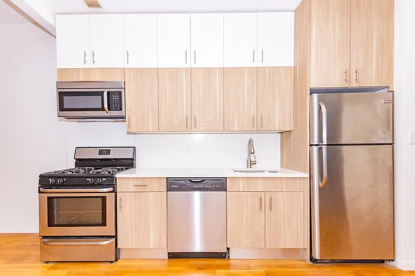 Rented by MySpaceNYC | media 45