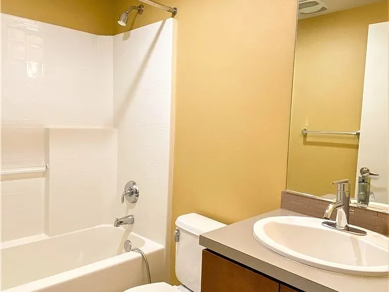 15235 NE 81st Way #103 — Photo 7