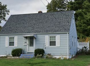 144 Talcott Rd, West Hartford, CT 06110