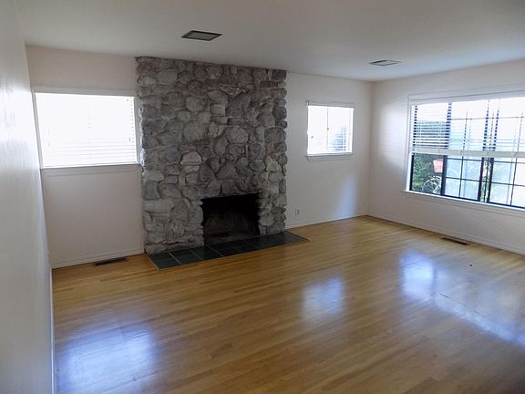 4th image of 765 Murray Ave