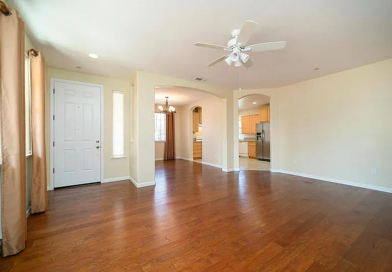 1656 Marseille Ln — Photo 4