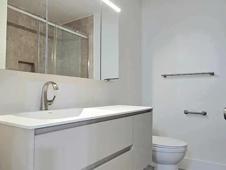 5300 Washington St — Photo 5