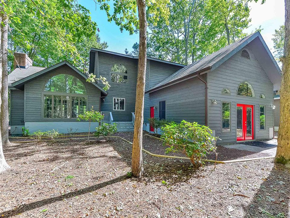 1st image of 39 Duck Cove Cir