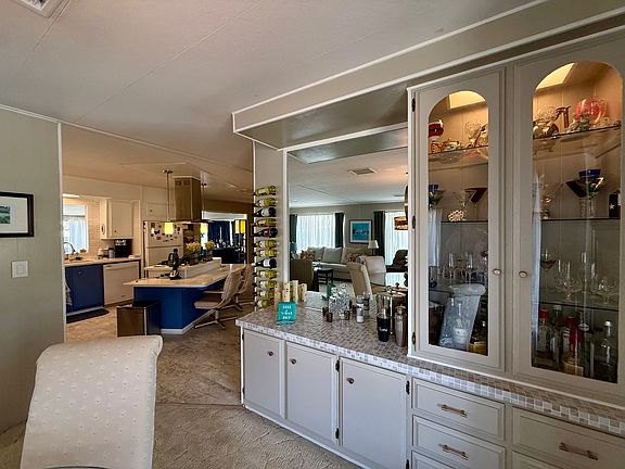 4th image of 103 Pollock Ln #103