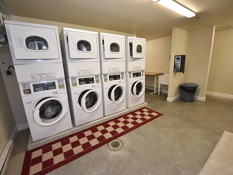 406 Stewart Ave #1 — Photo 18