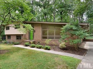 1503 Lamont Ct, Chapel Hill, NC 27517