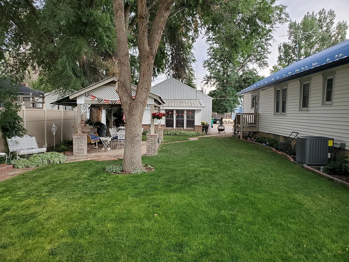 Building Photo - 319 Cottonwood Ave