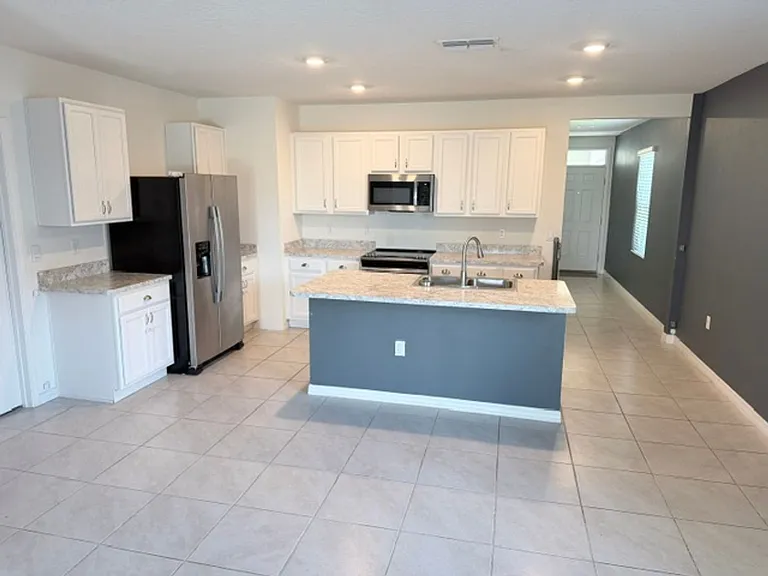 808 Brooklet Dr — Photo 4